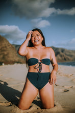 Load image into Gallery viewer, Monz Bottoms

